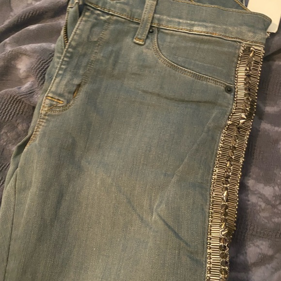 Brand New w Tags Hudson jeans Luna size 28 with beautiful details - Picture 2 of 6